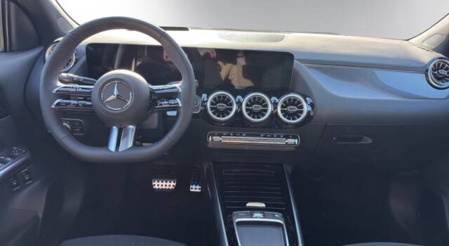 MERCEDES-BENZ GLA 250 e EQ Star 8G-DCT