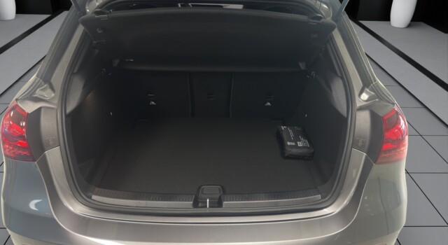 MERCEDES-BENZ A 220 4Matic 8G-DCT