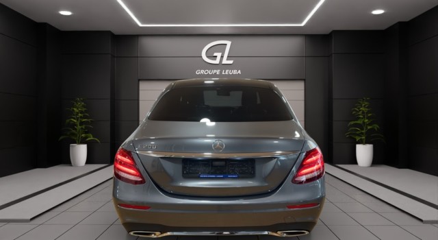 MERCEDES-BENZ E 200 AMG Line 9G-Tronic