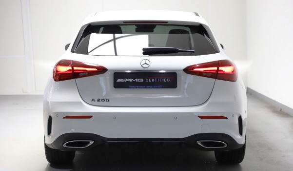 MERCEDES-BENZ A 200 AMG Line