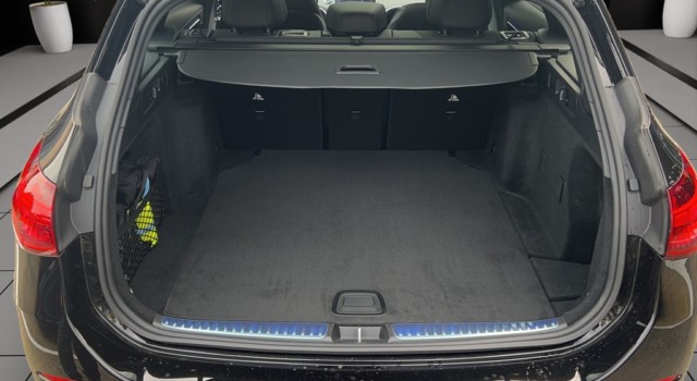 MERCEDES-BENZ C 220 d T 4 Matic Swiss Star