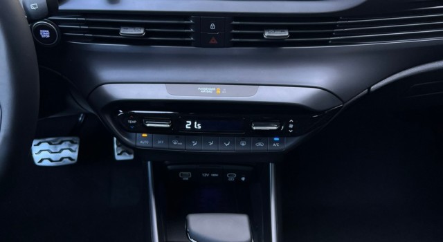 HYUNDAI BAYON 1.0 T-GDi Amplia DCT