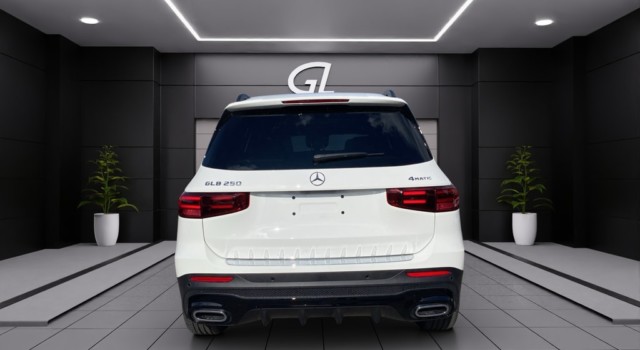MERCEDES-BENZ GLB 250 4Matic 8G-Tronic