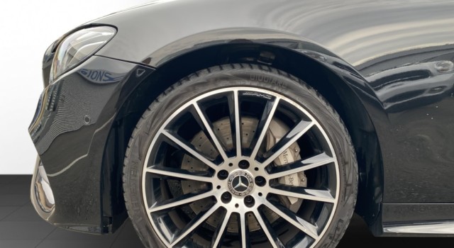 MERCEDES-BENZ E 400 AMG Line 4 Matic