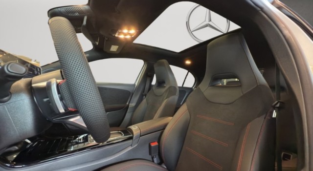 MERCEDES-BENZ A 200 Night Star 7G-DCT