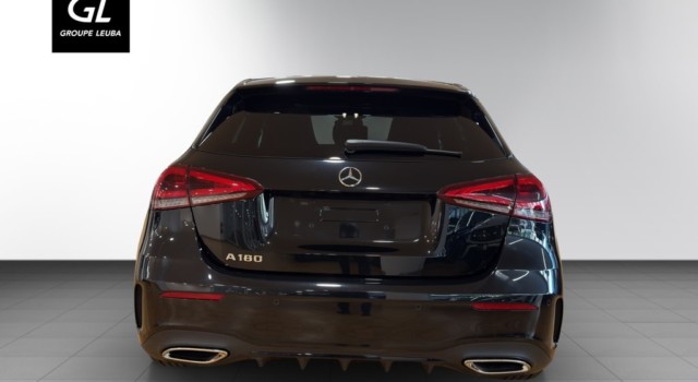 MERCEDES-BENZ A 180 Night Star 7G-DCT