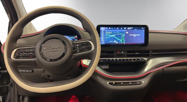 FIAT 500 C el 87 kW La Prima
