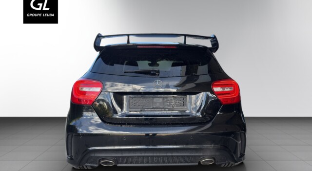 MERCEDES-BENZ A 180 AMG Line