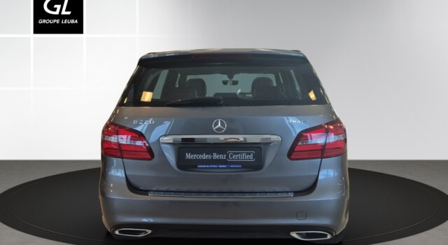 MERCEDES-BENZ B 220 AMG Line 4Matic