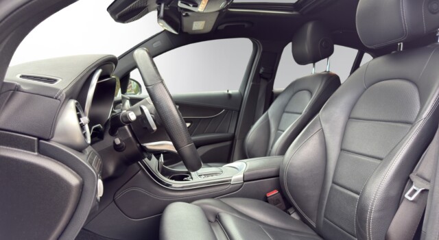 MERCEDES-BENZ GLC 300 GLC Coupé 300 AMG Line 4M