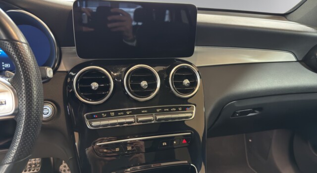 MERCEDES-BENZ GLC 200 4Matic Night Star 9G-Tronic