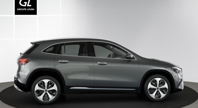 MERCEDES-BENZ GLA 220 4Matic 8G-DCT