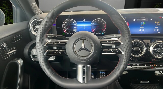 MERCEDES-BENZ A 250 4Matic 8G-DCT