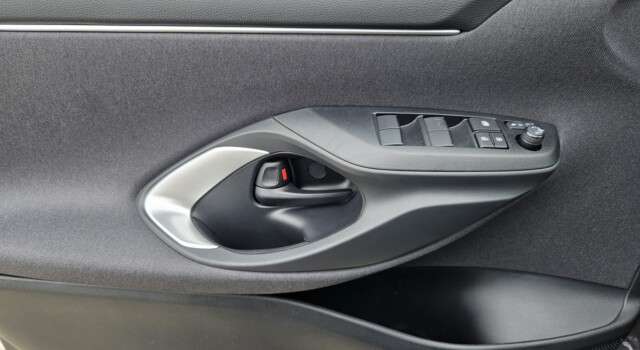 MAZDA 2 Hybrid Exclusive-line