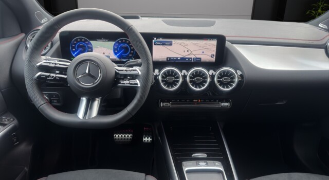 MERCEDES-BENZ EQA 350 66,5 kWh 4Matic Excellence