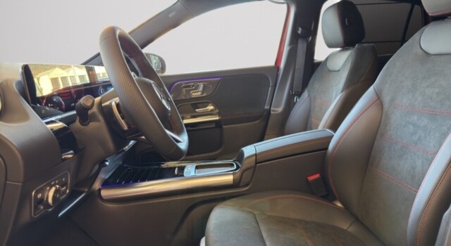 MERCEDES-BENZ GLA 220 4Matic 8G-DCT