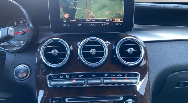 MERCEDES-BENZ GLC 250 AMG Line 4Matic