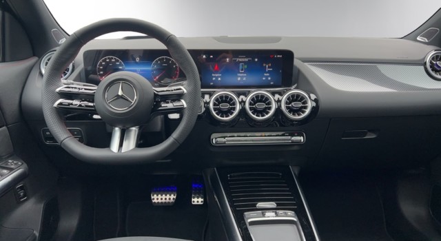 MERCEDES-BENZ GLA 220 4Matic 8G-DCT