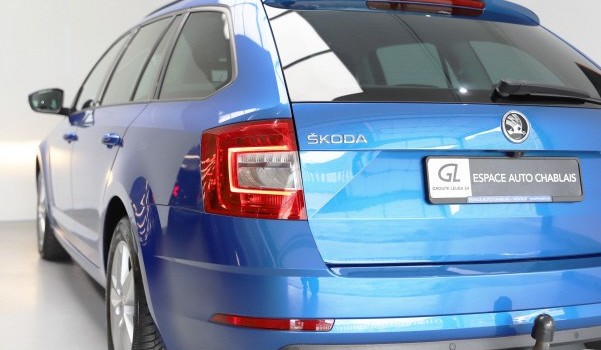 SKODA OCTAVIA 2.0 TSI Ambition