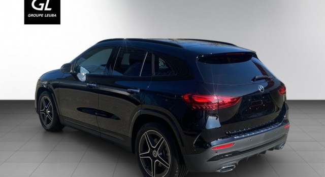 MERCEDES-BENZ GLA 250 4Matic Swiss Star