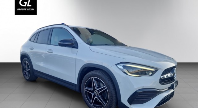 MERCEDES-BENZ GLA 250 AMG Line 4Matic