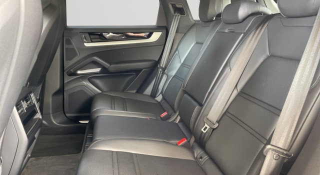PORSCHE CAYENNE Tiptronic