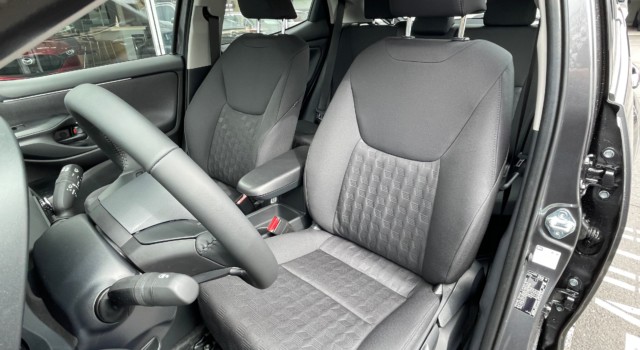 MAZDA 2 Hybrid Centre-line