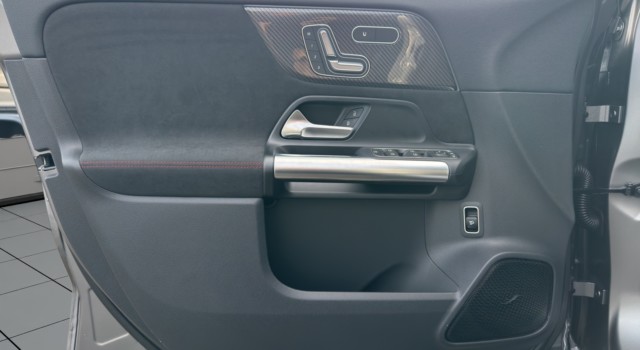 MERCEDES-BENZ GLA 35 AMG GLA AMG 35 4Matic 8G-DCT