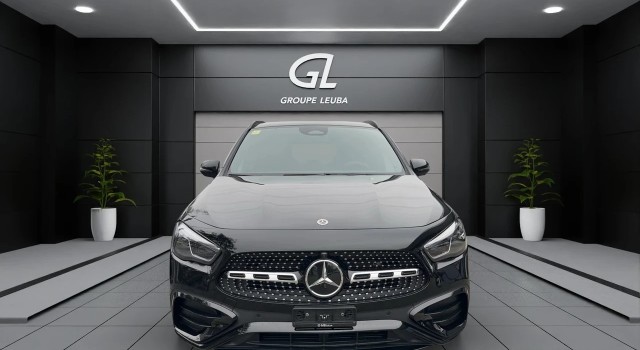 MERCEDES-BENZ GLA 250 4Matic 8G-DCT Swiss Star