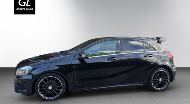 MERCEDES-BENZ A 180 AMG Line