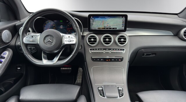 MERCEDES-BENZ GLC 300 GLC Coupé 300 AMG Line 4M