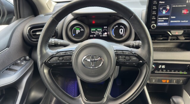 TOYOTA YARIS 1.5 Trend e-CVT