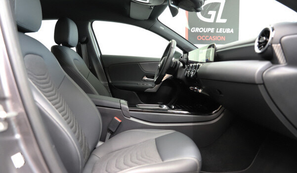 MERCEDES-BENZ A 180 7G-DCT