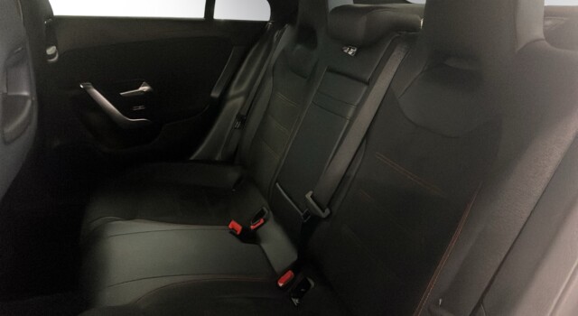 MERCEDES-BENZ CLA 250 4Matic AMG Line 7G-DCT