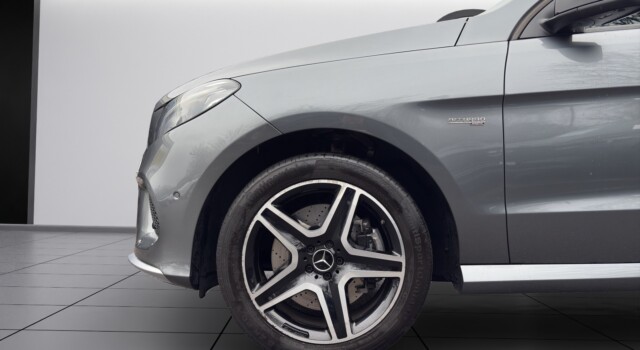 MERCEDES-BENZ GLE 43 AMG Executive 4Matic 9G-Tronic