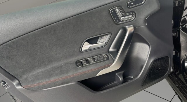 MERCEDES-BENZ A 250 4Matic 8G-DCT