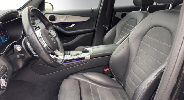 MERCEDES-BENZ GLC 300 e AMG Line 4Matic