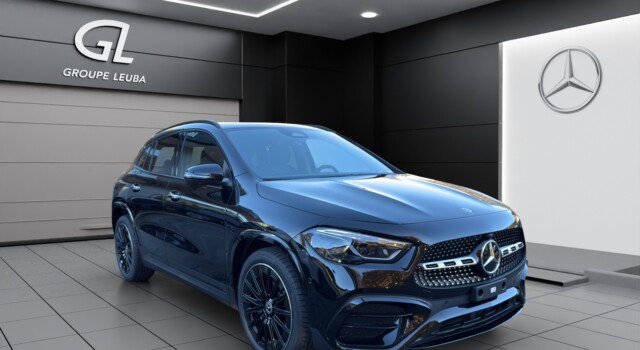 MERCEDES-BENZ GLA 200 7G-DCT
