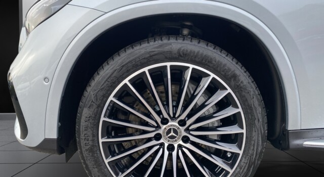 MERCEDES-BENZ GLC 300 4Matic AMG Line 9G-Tronic