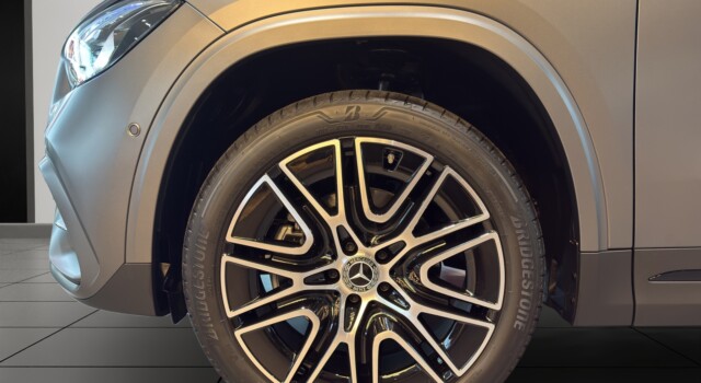 MERCEDES-BENZ GLA 250 e EQ Star 8G-DCT
