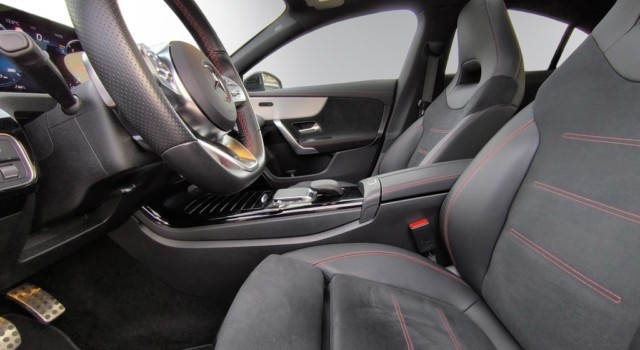 MERCEDES-BENZ CLA 220 d Sw.Star4M 8G