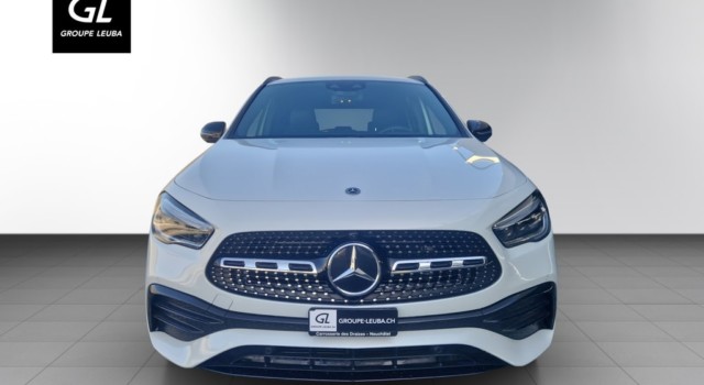 MERCEDES-BENZ GLA 250 AMG Line 4Matic
