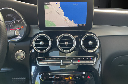 MERCEDES-BENZ GLC 250 AMG Line 4Matic