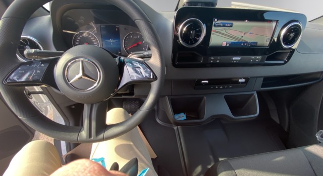 MERCEDES-BENZ Sprinter 319 CDI Lang 9G-TRONIC