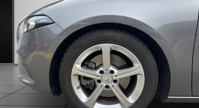 MERCEDES-BENZ A 220 Progressive 4Matic