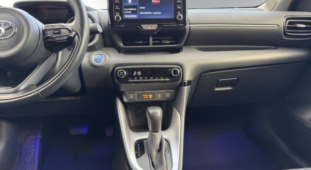 TOYOTA YARIS 1.5 Trend e-CVT