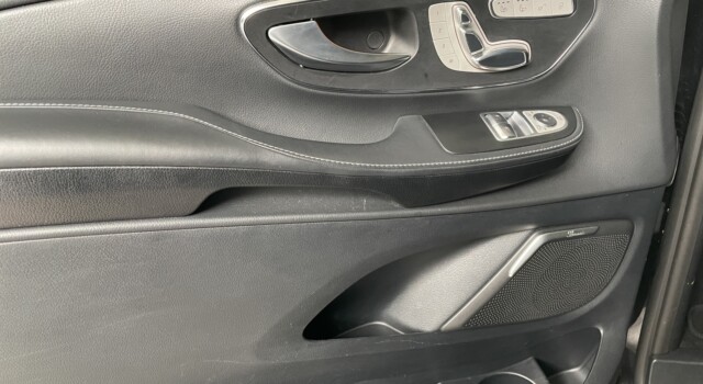 MERCEDES-BENZ V 300 d extralang Swiss Edition 4Matic 9G-Tronic