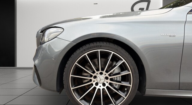 MERCEDES-BENZ E 43 AMG 4Matic