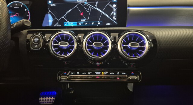 MERCEDES-BENZ CLA 250 CLA Shooting Brake 250 4Matic 7G-DCT AMG Line