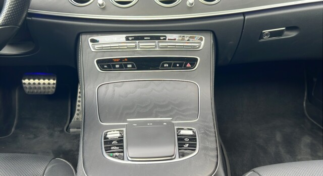 MERCEDES-BENZ E 400 d T 4Matic AMG Line 9G-Tronic